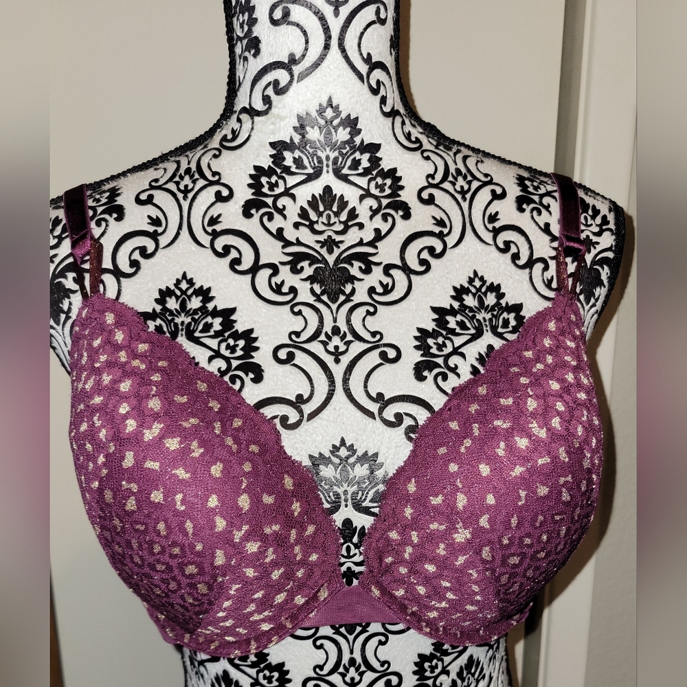 Victoria's Secret Purple Lace Push-Up Bra 36DD